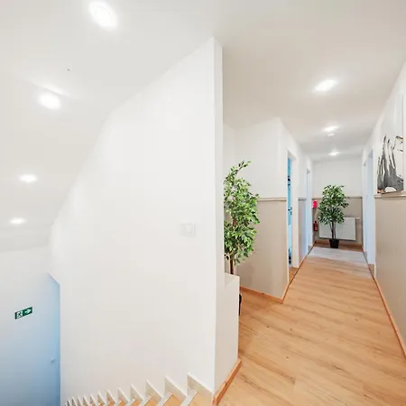 The Peak By Home1 Hostel *